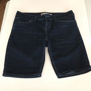 Levi Bermuda Shorts